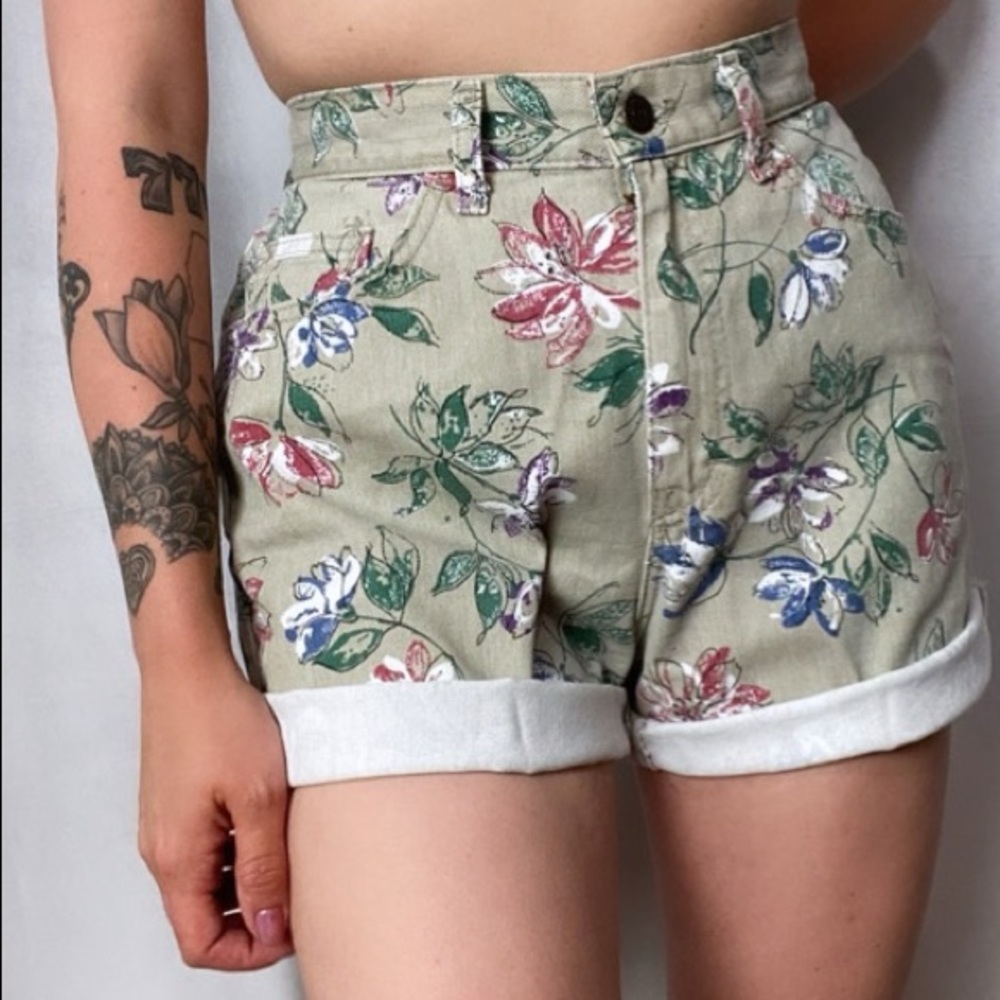 RARE LEE VINTAGE FLORAL DENIM HIGH WAIST SHORTS - Picture 4 of 6